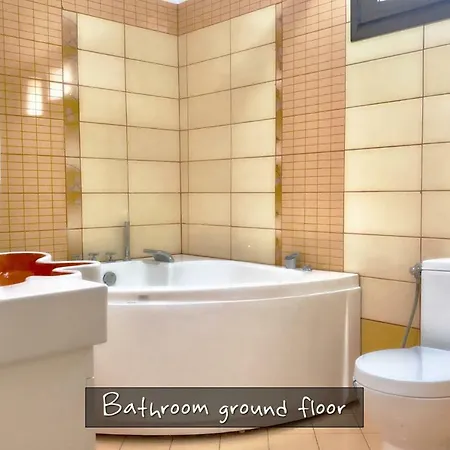 Traditional Private *