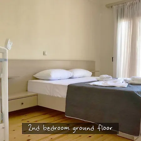 Traditional Private Holiday home Astris