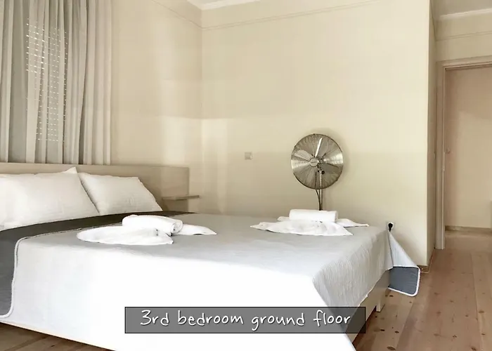 Traditional Private *