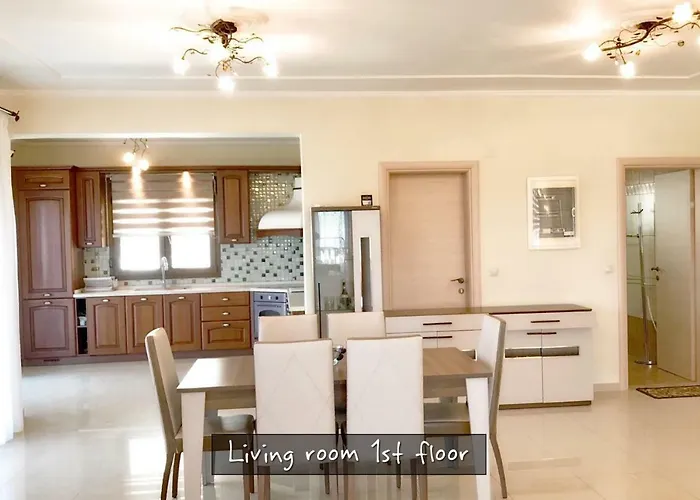 Vakantiehuis Traditional Private Astris